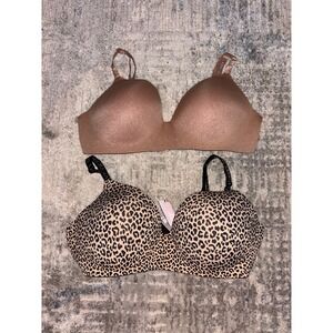 Victoria secret t-shirt wireless bra's size 40d